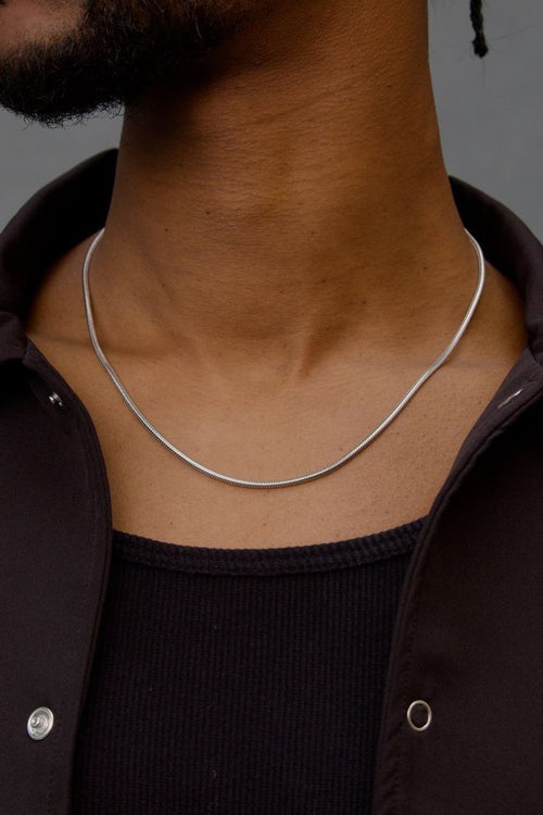 sleek silver chain